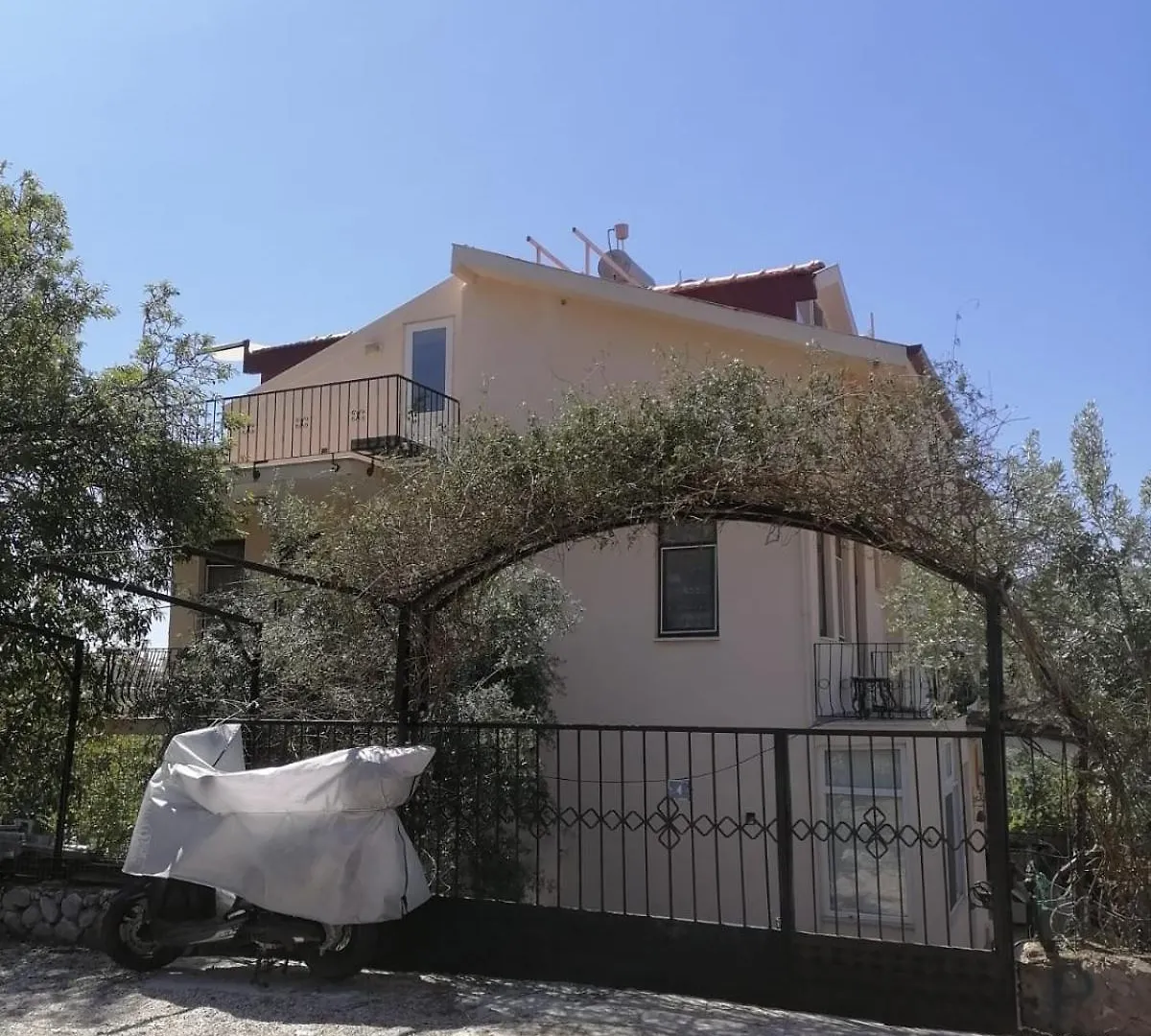 פאטהיה The Tulip Houses 0*,